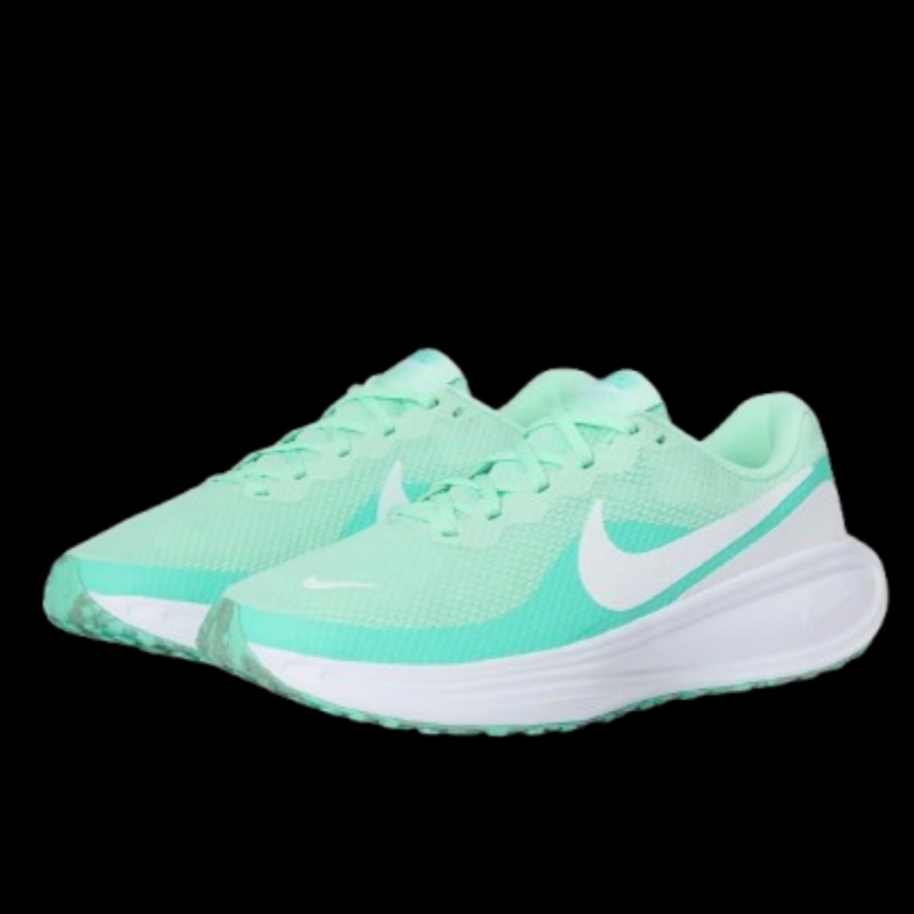 Nike Revolution 8 Running Womens Mint Foam Bleached Turquoise
